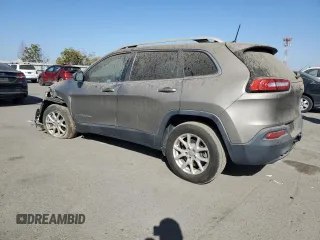 2016 Jeep Cherokee Latitude with VIN 1C4PJLCS2GW257338, listed as a Copart auction lot 77499274 with 120,223 mi miles and Clean Title. Bid and sale history available at carsss.com. Image 2.