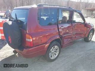 2004 Suzuki XL-7 LX with VIN JS3TX92V844110977, listed as a IAAI auction lot 41343611 with 64,773 mi miles. Bid and sale history available at carsss.com. Image 4.