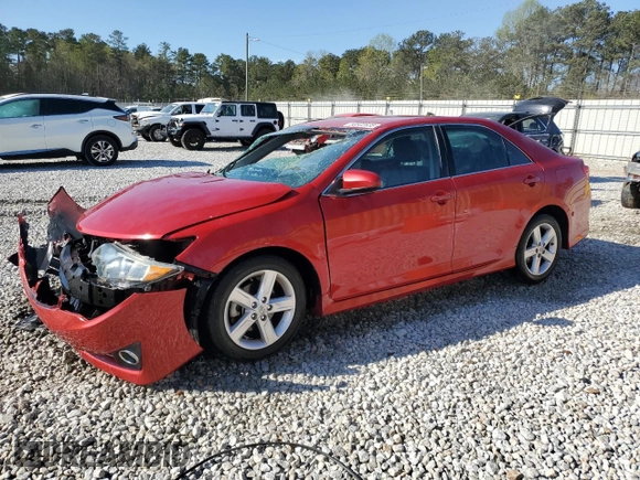 2014 Toyota Camry L with VIN 4T1BF1FK6EU775792, listed as a Copart auction lot 50522635 with 133,715 mi miles and Non Repairable. Bid and sale history available at DreamBid. Image 1.