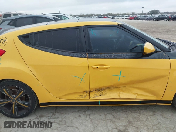 2013 Hyundai Veloster w/Black Int with VIN KMHTC6AD4DU167576, listed as a IAAI auction lot 41491479 with 90,033 mi miles and . Bid and sale history available at DreamBid. Image 13.