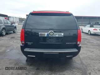 2013 Cadillac Escalade Platinum Edition with VIN 1GYS4DEF8DR105284, listed as a IAAI auction lot 41662224 with 118,359 mi miles. Bid and sale history available at carsss.com. Image 16.