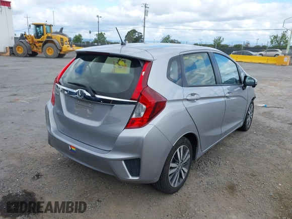 2017 Honda Fit EX with VIN JHMGK5H7XHS017443, listed as a IAAI auction lot 42109699 with 55,451 mi miles. Bid and sale history available at carsss.com. Image 4.
