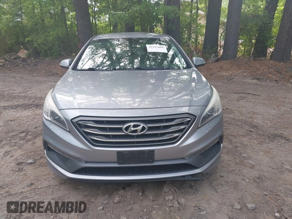 2015 Hyundai Sonata Limited with VIN 5NPE34AF3FH212491, listed as a IAAI auction lot 42195860 with 139,268 mi miles and . Bid and sale history available at carsss.com. Image 12.