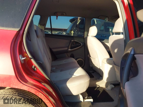 2008 Toyota RAV4 with VIN JTMZD33V885101032, listed as a IAAI auction lot 41800506 with 270,109 mi miles. Bid and sale history available at carsss.com. Image 8.