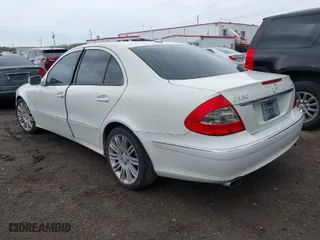 2008 Mercedes-Benz E-Class Luxury 3.5L with VIN WDBUF87X38B258559, listed as a IAAI auction lot 41946382 with 1 mi miles. Bid and sale history available at carsss.com. Image 3.