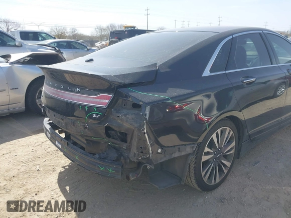 2013 Lincoln MKZ z VIN 3LN6L2GK4DR827120, wystawiony jako IAAI lot #41686914 z przebiegiem 76 114 mil mil oraz . Historia ofert i sprzedaży dostępna na DreamBid. Obrazek 6.