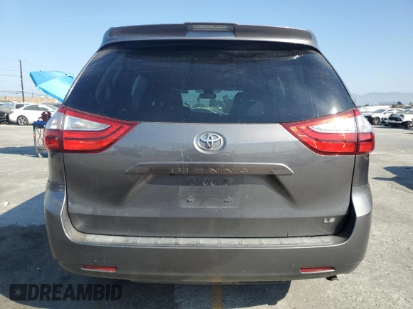 2018 Toyota Sienna LE Auto Access Seat with VIN 5TDKZ3DC2JS932431, listed as a Copart auction lot 58867695 with 98,265 mi miles and Salvage title. Bid and sale history available at DreamBid. Image 6.