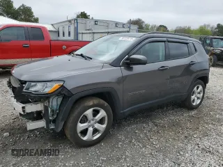 2018 Jeep Compass Latitude with VIN 3C4NJDBB3JT290652, listed as a Copart auction lot 50723415 with 69,579 mi miles and Salvage Title. Bid and sale history available at DreamBid. Image 1.