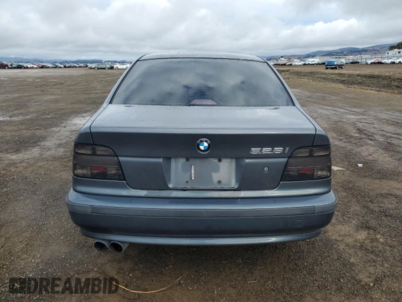 2000 BMW 5 Series 528iA with VIN WBADM6346YGU12169, listed as a Copart auction lot 82372384 with 152,818 mi miles and Salvage Title. Bid and sale history available at carsss.com. Image 6.