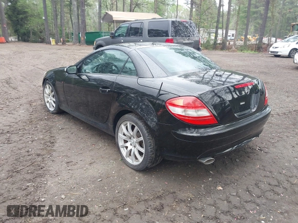 2007 Mercedes-Benz SLK 350 z VIN WDBWK56FX7F148904, wystawiony jako IAAI lot #41975034 z przebiegiem 93 793 mil mil oraz . Historia ofert i sprzedaży dostępna na DreamBid. Obrazek 3.