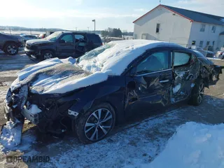 2018 Nissan Maxima SL with VIN 1N4AA6APXJC381054, listed as a IAAI auction lot 41400329 with 276,678 mi miles. Bid and sale history available at carsss.com. Image 17.