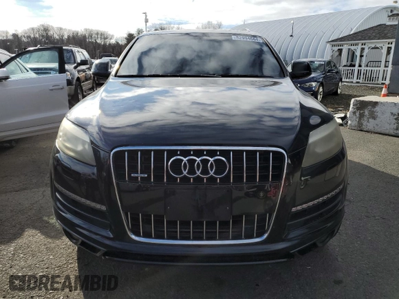 2010 Audi Q7 Premium Plus with VIN WA1LYAFE9AD003112, listed as a Copart auction lot 82994664 with 243,307 mi miles and Clean title. Bid and sale history available at DreamBid. Image 5.