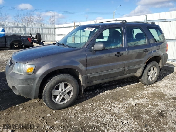 2006 Ford Escape XLS with VIN 1FMYU92Z86KA56686, listed as a Copart auction lot 47642045 with 196,804 mi miles and Clean Title. Bid and sale history available at carsss.com. Image 1.