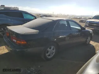 1998 Lexus ES 300 Luxury Sport Sdn with VIN JT8BF28G3W0084827, listed as a Copart auction lot 72063634 with 151,521 mi miles and Salvage Title. Bid and sale history available at carsss.com. Image 3.