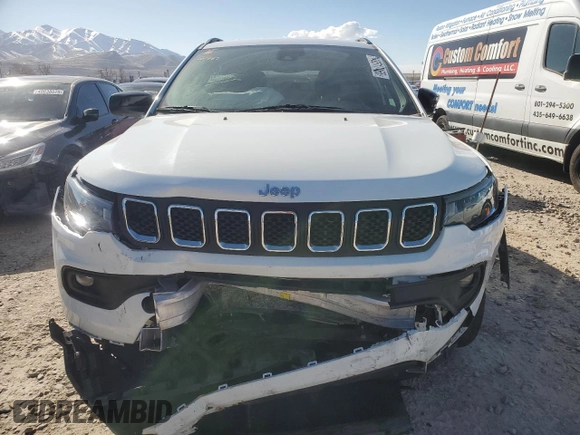 2023 Jeep Compass Latitude with VIN 3C4NJDBN5PT561987, listed as a Copart auction lot 49517465 with Not Provided miles and Salvage Title. Bid and sale history available at DreamBid. Image 5.