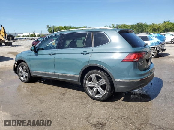 2020 Volkswagen Tiguan SE z VIN 3VV3B7AX7LM063594, wystawiony jako Copart lot #50394555 z przebiegiem 76 158 mil mil oraz Nie do naprawy • Non repairable. Historia ofert i sprzedaży dostępna na DreamBid. Obrazek 2.