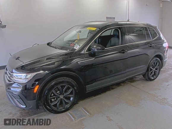 2024 Volkswagen Tiguan SE with VIN 3VV3B7AX6RM075535, listed as a IAAI auction lot 42845052 with 20,867 mi miles and . Bid and sale history available at DreamBid. Image 22.