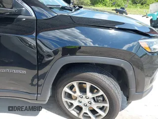 2024 Jeep Compass Latitude Lux с VIN 3C4NJDFN5RT104769, выставлен на аукционе IAAI как лот 42585680 с пробегом 7 162 миль миль и . История ставок и продаж доступна на DreamBid. Изображение 16.