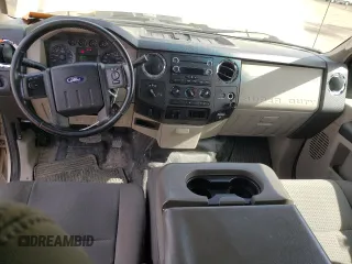 2010 Ford F-250 XL with VIN 1FTSX2B57AEA94424, listed as a Copart auction lot 52592675 with 243,149 mi miles and Salvage title. Bid and sale history available at DreamBid. Image 8.