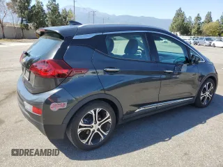 2020 Chevrolet Bolt EV Premier z VIN 1G1FZ6S02L4106293, wystawiony jako Copart lot #58087115 z przebiegiem 83 688 mil mil oraz Szkoda całkowita • Salvage title. Historia ofert i sprzedaży dostępna na DreamBid. Obrazek 3.