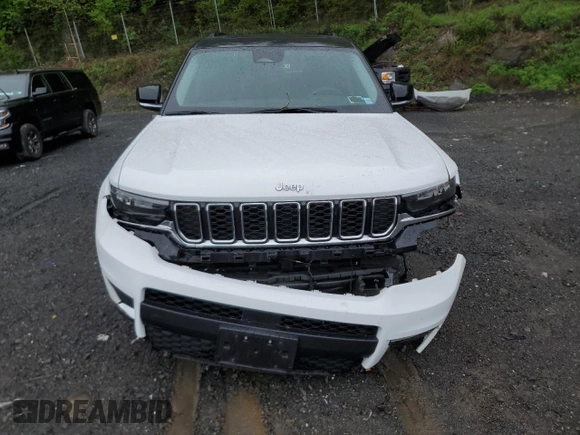 2023 Jeep Grand Cherokee Limited with VIN 1C4RJKBG8P8841313, listed as a Copart auction lot 55819765 with 32,982 mi miles and Salvage title. Bid and sale history available at DreamBid. Image 5.