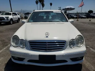 2006 Mercedes-Benz C 230 Sport z VIN WDBRF52H86A868643, wystawiony jako Copart lot #57884775 z przebiegiem 75 011 mil mil oraz Czysty tytuł • Clean title. Historia ofert i sprzedaży dostępna na DreamBid. Obrazek 5.