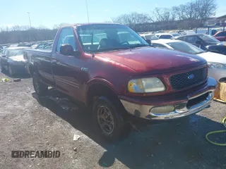 1997 Ford F-150 z VIN 1FTEF18L8VKD66678, wystawiony jako IAAI lot #41688874 z przebiegiem 126 145 mil mil oraz . Historia ofert i sprzedaży dostępna na DreamBid. Obrazek 1.