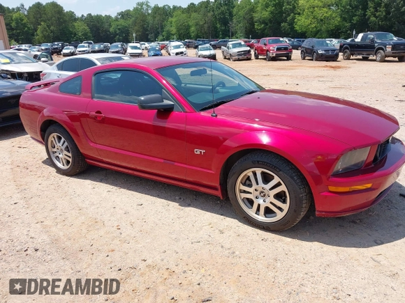 2006 Ford Mustang GT Deluxe with VIN 1ZVHT82H265256192, listed as a IAAI auction lot 42479963 with 181,111 mi miles and . Bid and sale history available at DreamBid. Image 1.