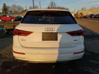 2020 Audi Q3 Premium with VIN WA1AECF39L1075748, listed as a Copart auction lot 72458252 with 36,728 mi miles. Bid and sale history available at carsss.com. Image 6.
