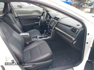 2017 Toyota Camry XLE z VIN 4T1BF1FK4HU323862, wystawiony jako IAAI lot #42066574 z przebiegiem 66 045 mil mil oraz . Historia ofert i sprzedaży dostępna na DreamBid. Obrazek 5.