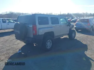 2007 Hummer H3 SUV with VIN 5GTDN13E078168015, listed as a IAAI auction lot 41695489 with 179,056 mi miles and . Bid and sale history available at DreamBid. Image 4.