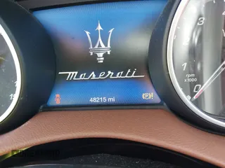 2019 Maserati Levante z VIN ZN661XUA8KX320520, wystawiony jako IAAI lot #42275896 z przebiegiem 48 215 mil mil oraz . Historia ofert i sprzedaży dostępna na DreamBid. Obrazek 7.