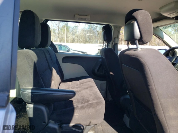 2014 Dodge Grand Caravan SE with VIN 2C4RDGBG3ER411808, listed as a Copart auction lot 45054395 with 82,392 mi miles and Salvage Title. Bid and sale history available at carsss.com. Image 11.