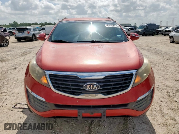 2011 Kia Sportage LX z VIN KNDPB3A28B7052948, wystawiony jako Copart lot #61052775 z przebiegiem 162 633 mil mil oraz Czysty tytuł • Clean title. Historia ofert i sprzedaży dostępna na DreamBid. Obrazek 5.