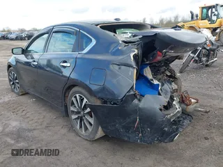 2018 Nissan Altima 2.5 S with VIN 1N4AL3AP4JC215542, listed as a IAAI auction lot 38375351 with 104,555 mi miles. Bid and sale history available at carsss.com. Image 3.