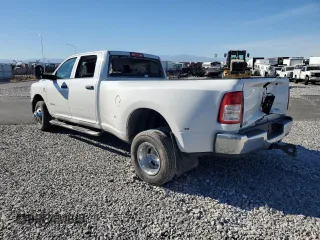 2019 Ram 3500 Tradesman with VIN 3C63RRGL7KG614654, listed as a Copart auction lot 81760714 with 77,615 mi miles and Salvage Title. Bid and sale history available at carsss.com. Image 2.