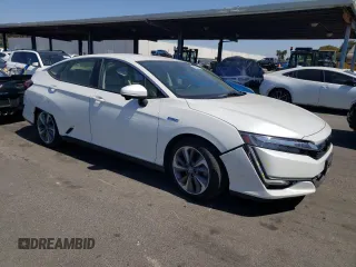 2019 Honda Clarity Plug-In Hybrid Touring with VIN JHMZC5F34KC005974, listed as a Copart auction lot 69631504 with 18,014 mi miles and Salvage Title. Bid and sale history available at carsss.com. Image 4.