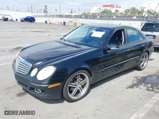 2007 Mercedes-Benz E-Class 3.5L with VIN WDBUF56X37B010603, listed as a IAAI auction lot 42065397 with 441,952 mi miles. Bid and sale history available at carsss.com. Image 2.