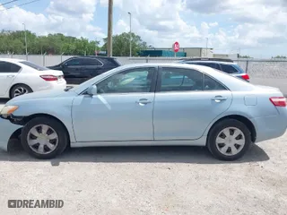 2007 Toyota Camry CE with VIN 4T1BE46KX7U520800, listed as a IAAI auction lot 41919653 with 118,930 mi miles. Bid and sale history available at carsss.com. Image 15.
