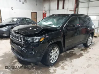 2023 Jeep Compass Latitude Lux с VIN 3C4NJDFN9PT559007, выставлен на аукционе IAAI как лот 41946158 с пробегом 14 732 миль миль и . История ставок и продаж доступна на DreamBid. Изображение 16.