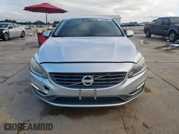 2015 Volvo S60 T5 Drive-E Premier с VIN YV140MFB0F1312432, выставлен на аукционе Copart как лот 55653895 с пробегом 159 010 миль миль и Чистый • Clean title. История ставок и продаж доступна на DreamBid. Изображение 5.