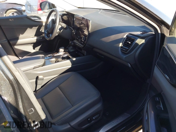 2022 Lexus NX with VIN JTJGKCEZ3N2004456, listed as a IAAI auction lot 41862374 with 27,634 mi miles. Bid and sale history available at carsss.com. Image 5.