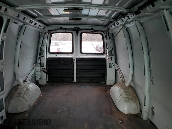 2018 Chevrolet Express Cargo Van with VIN 1GCWGAFP7J1188883, listed as a Copart auction lot 88089515 with 75,036 mi miles and Salvage Title. Bid and sale history available at carsss.com. Image 10.
