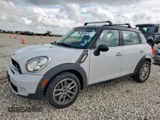 2015 MINI Countryman S z VIN WMWZC3C52FWT05252, wystawiony jako Copart lot #58559475 z przebiegiem 104 825 mil mil oraz Szkoda całkowita • Salvage title. Historia ofert i sprzedaży dostępna na DreamBid. Obrazek 1.
