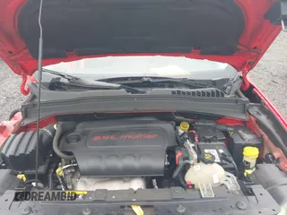 2017 Jeep Renegade Latitude z VIN ZACCJBBB5HPF98077, wystawiony jako IAAI lot #42323925 z przebiegiem 78 893 mil mil oraz . Historia ofert i sprzedaży dostępna na DreamBid. Obrazek 10.