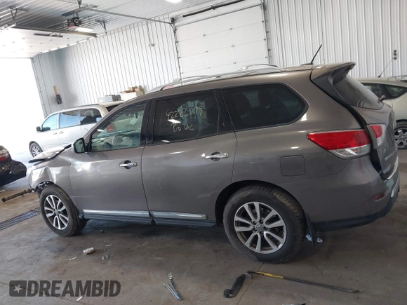 2014 Nissan Pathfinder SV with VIN 5N1AR2MM8EC677978, listed as a IAAI auction lot 42226299 with 159,939 mi miles and . Bid and sale history available at DreamBid. Image 14.