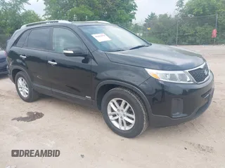 2015 Kia Sorento LX with VIN 5XYKTDA77FG659294, listed as a IAAI auction lot 42481079 with 195,878 mi miles and . Bid and sale history available at DreamBid. Image 1.
