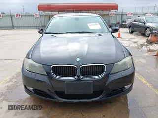 2011 BMW 3 Series 328i xDrive with VIN WBAPK7C59BF082168, listed as a IAAI auction lot 41593485 with 203,099 mi miles. Bid and sale history available at carsss.com. Image 13.