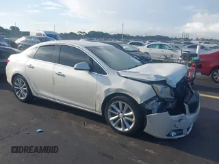 2013 Buick Verano z VIN 1G4PP5SK4D4112672, wystawiony jako IAAI lot #42699231 z przebiegiem 151 681 mil mil oraz . Historia ofert i sprzedaży dostępna na DreamBid. Obrazek 1.