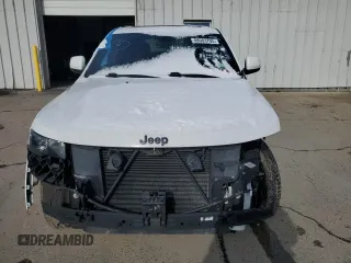 2019 Jeep Grand Cherokee Upland z VIN 1C4RJFAG5KC588482, wystawiony jako Copart lot #88003705 z przebiegiem 38 173 mil mil oraz Szkoda całkowita • Salvage title. Historia ofert i sprzedaży dostępna na DreamBid. Obrazek 5.